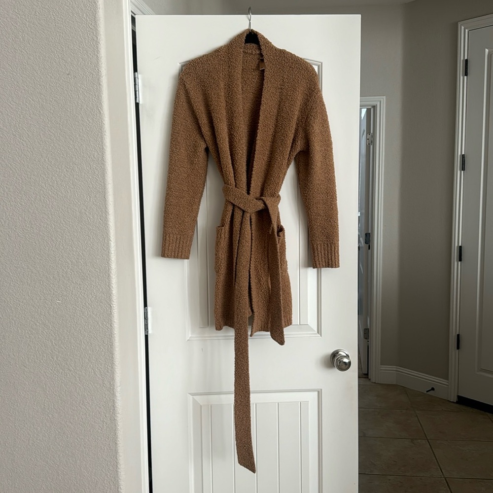 Skims Cozy Knit Short Robe in Camel